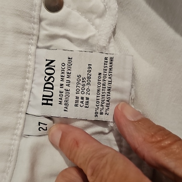 HUDSON Women's Amelia Mid Rise Knee Short Optical White Sz 27 EUC MSRP $145 - Picture 8 of 12